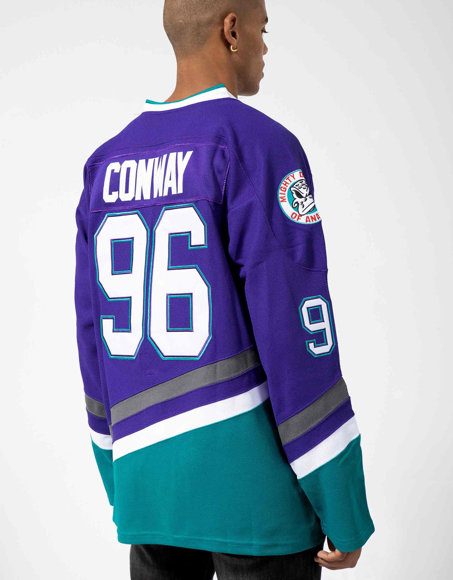 Unlimited-Classics-Charlie-Conway-The-Mighty-Ducks-Authentic-Jersey.jpg