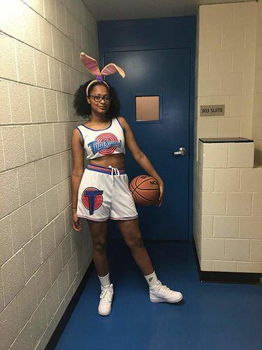 Click to view full screen Tweety #1/3 Space Jam Tune Squad Basketball Jersey photo review