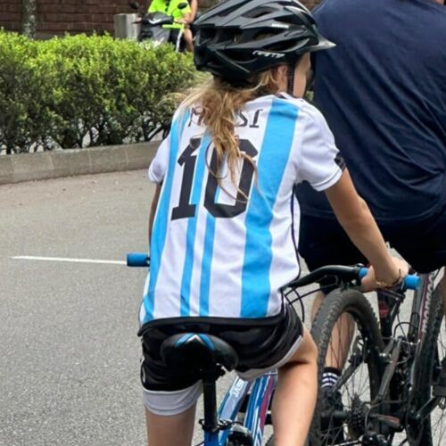 Click to view full screen LIONEL MESSI Argentina Youth Soccer Practice Jersey photo review